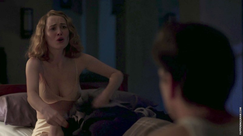 Доминик МАКЭЛЛИГОТ голая