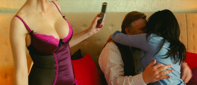 Сара Джин Андервуд голая 2019