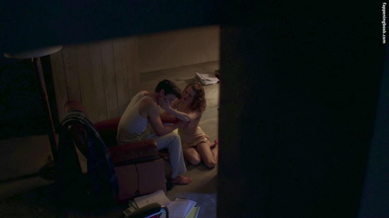 Энн Хэтэуэй обнаженка в фильмах