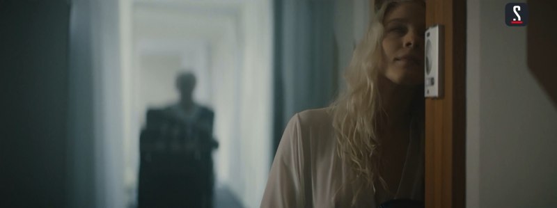 Екатерина Маликова в клетке