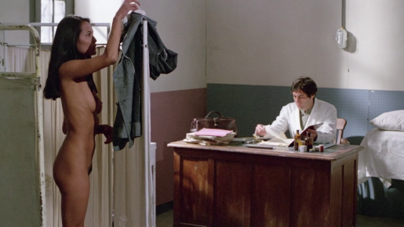 Медосмотр в женской тюрьме