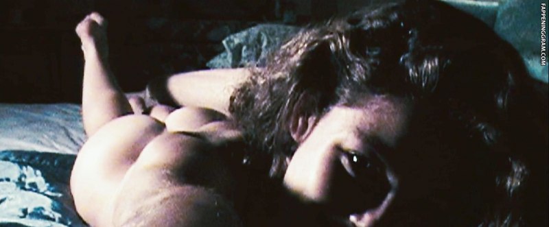 Алекса давалос голая без трусиков