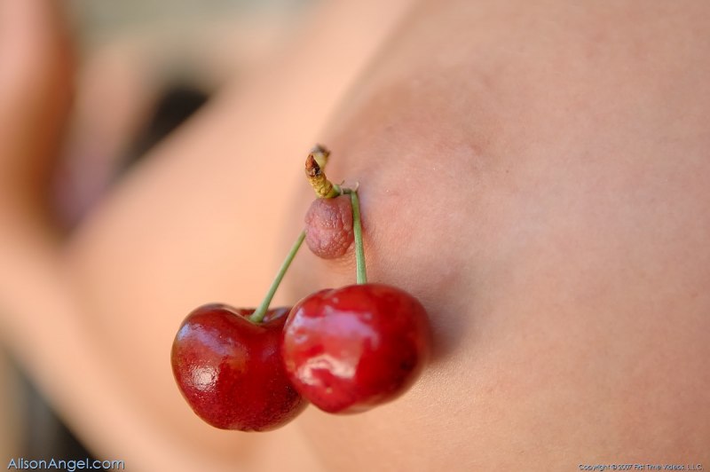 Интимные фрукты