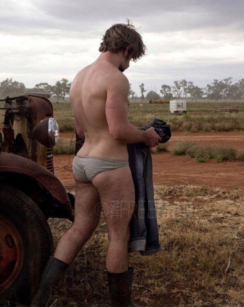 Голые девчонки в деревне