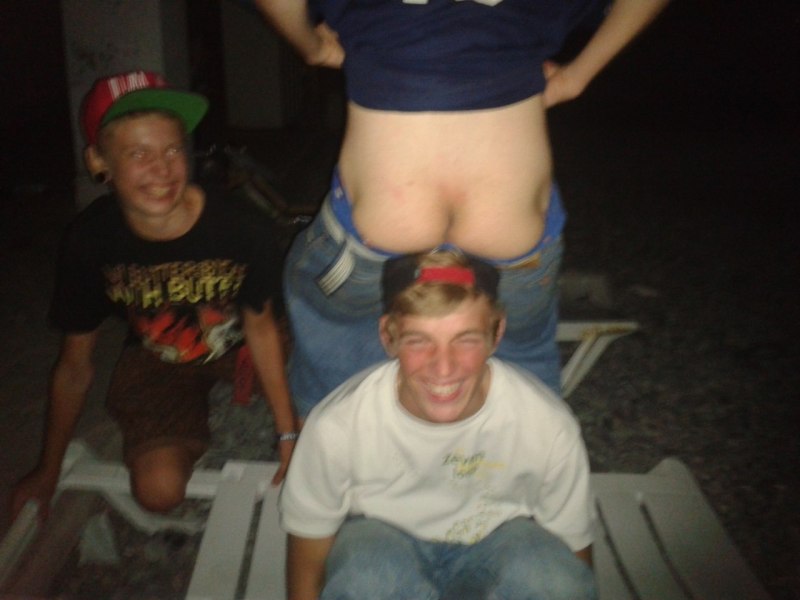 Голые дебилы из соц сетей