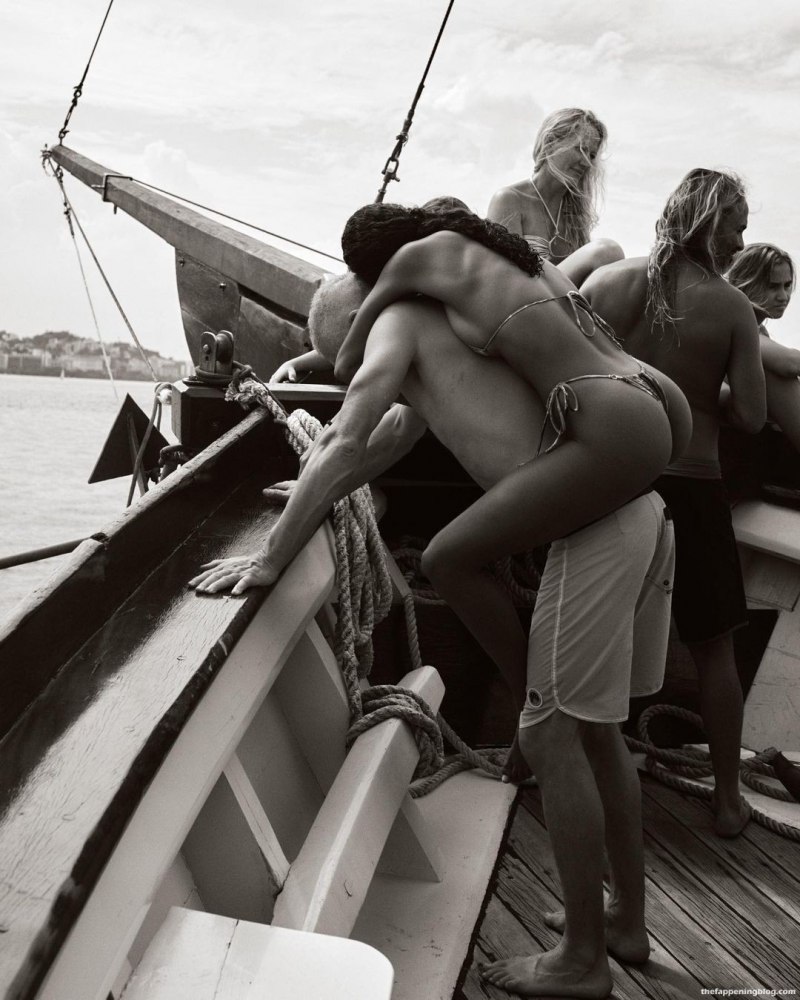 Тина Каскиани обнаженка