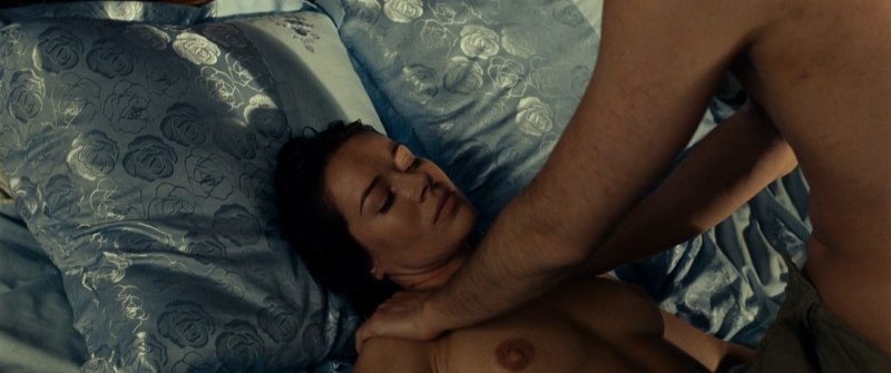 Голая Екатерина Редникова в фильме дом