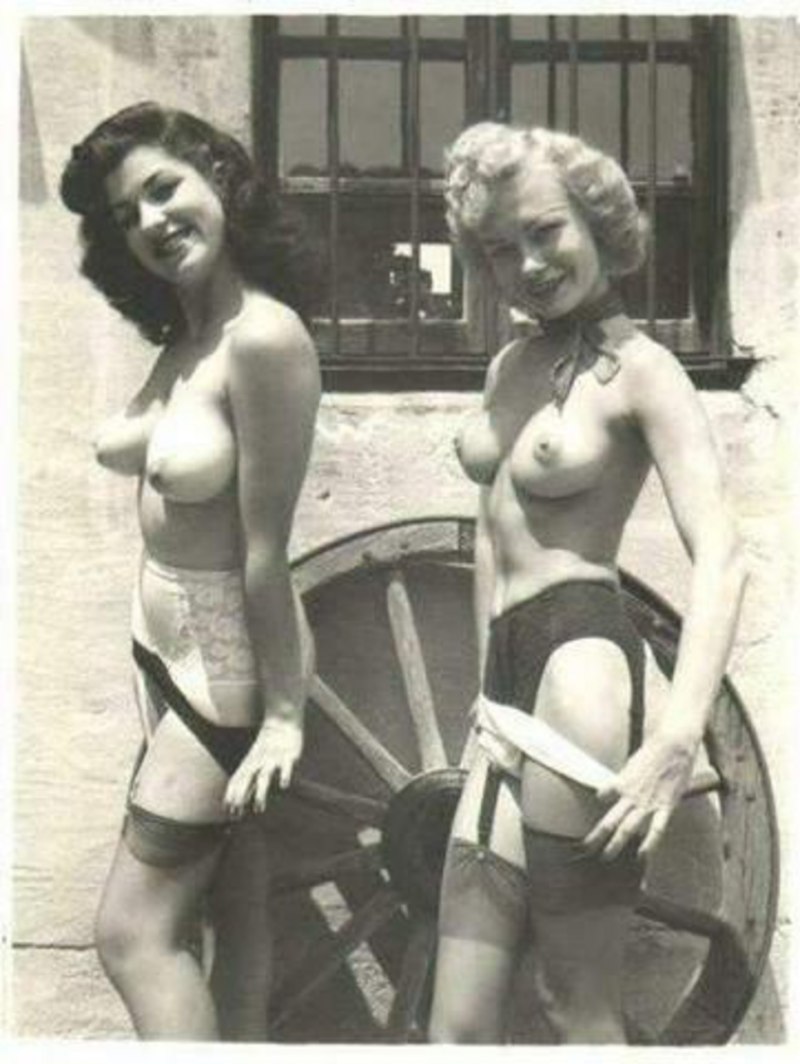 Немецкое nude Ланжери ретро