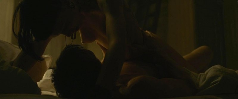 Элоди Юнг голая в фильмах