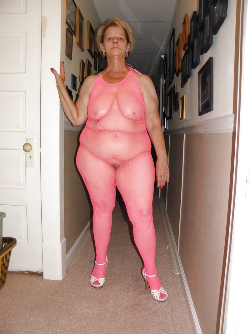 Зрелые бабы с широкими бедрами