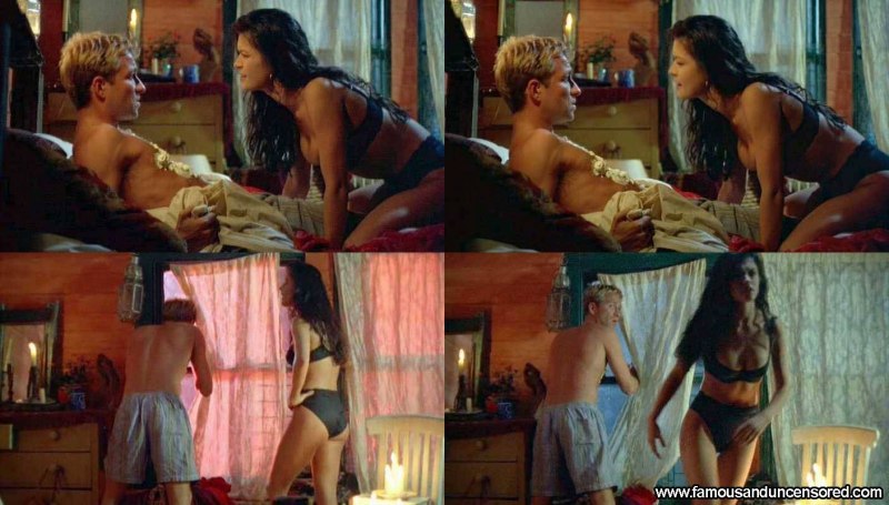 Кэтрин Зета Джонс топлесс