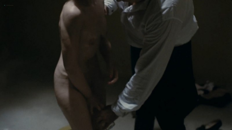 Голая Наталья Гудим трактор