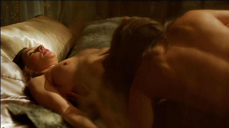 Фото голая Кэтрин Уокер