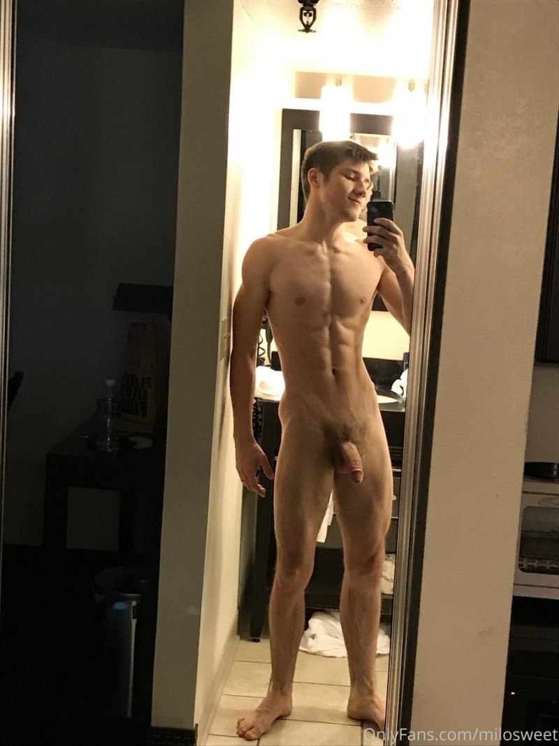 Mirror meat College boy