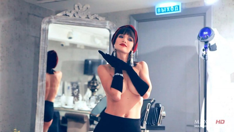 Любовь Толкалина грудь