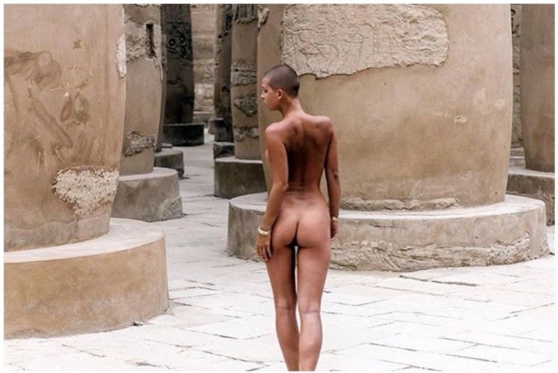 Девчонки на курортах ню