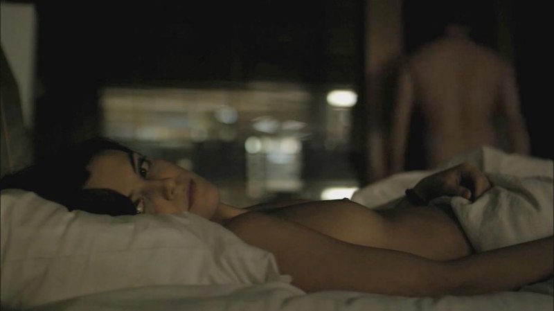 Райли Кио постельные сцены