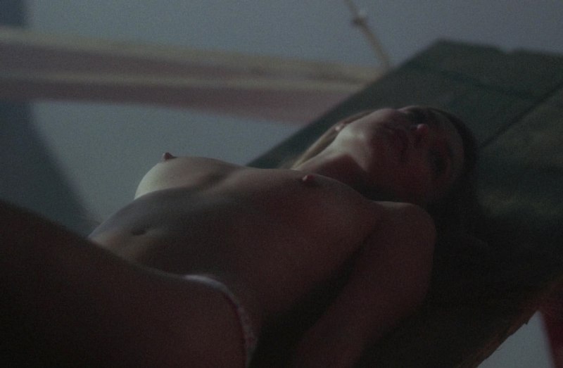 Лоренца Иззо и ана де Армас голые