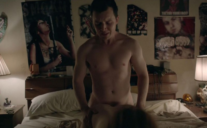 Голые парни в сериале Бесстыдники