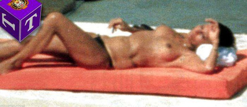 Уитни Томпсон фото голая