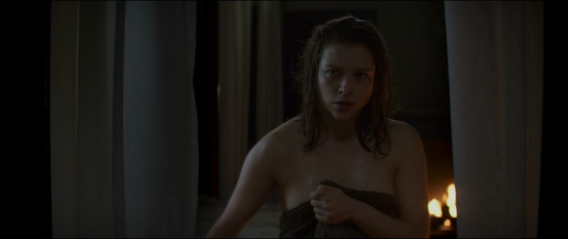 Софи Куксон постельная сцена