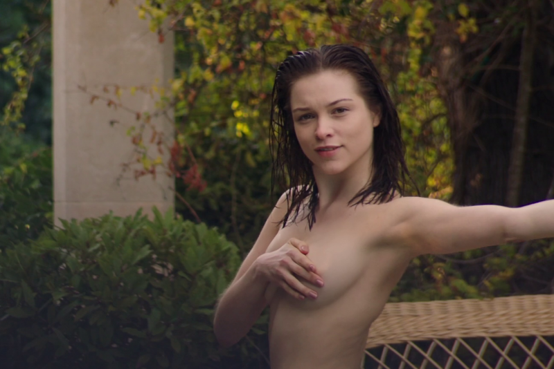 Софи Куксон голая голая