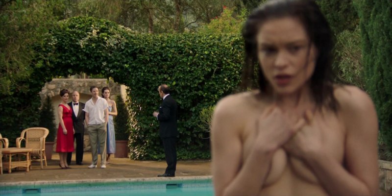 Софи Куксон голая в фильмах