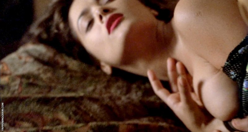 Сальма Хайек голая слив