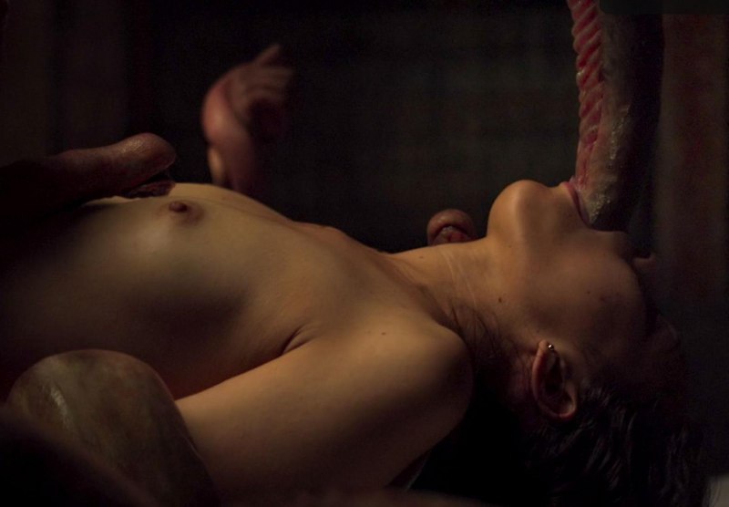 Лора Хэрринг актриса сиськи