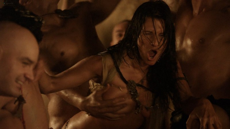 Голая ариана Мартинеса в Carlos, Rey Emperador