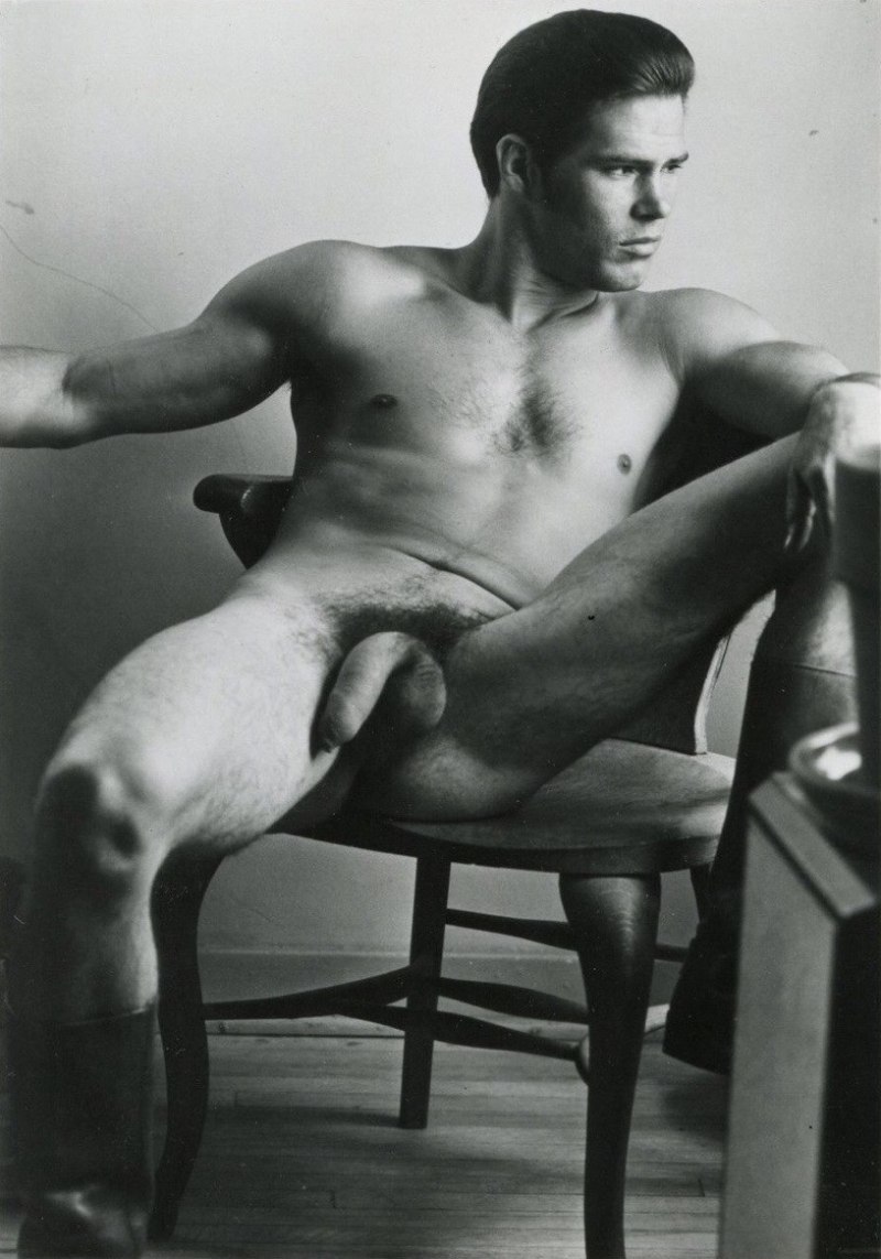 Фотосессия голых мужчин