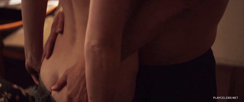 Эмили Блант постельные сцены