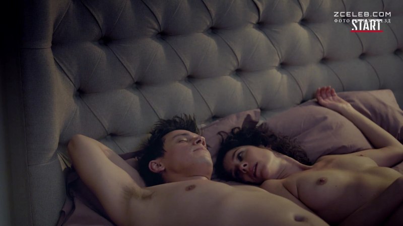 Ольга Сутулова топлесс