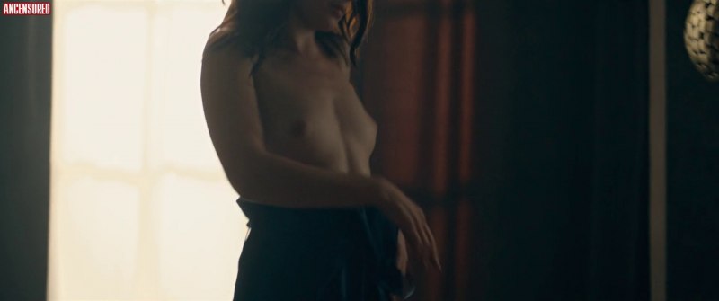 Анна Ковальчук без трусиков