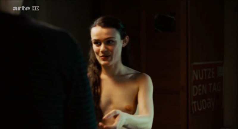 Голая Анна Адамович любимая учительница