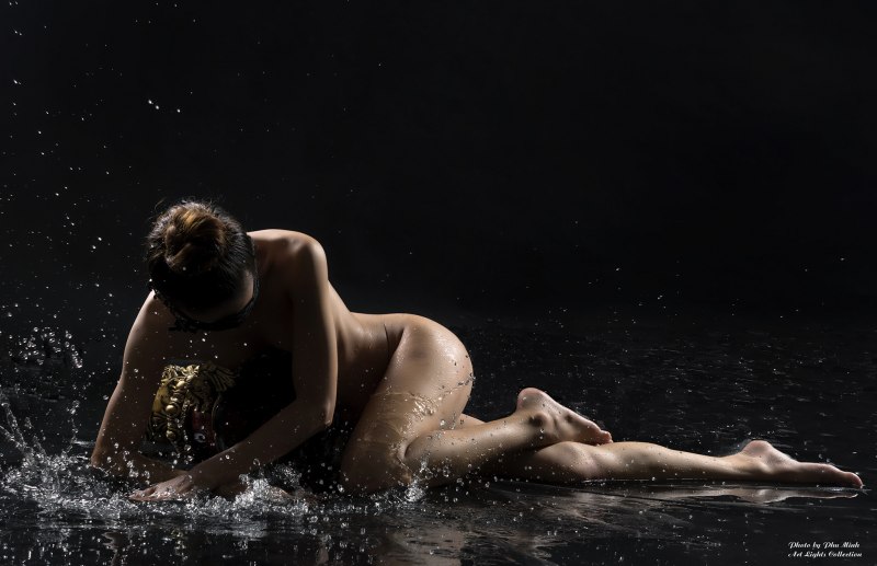 Подводные съемки ню