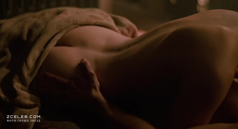 Хейли Этвелл без одежды