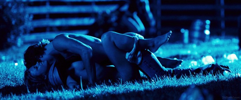 Christina Ricci голая стон черной змеи