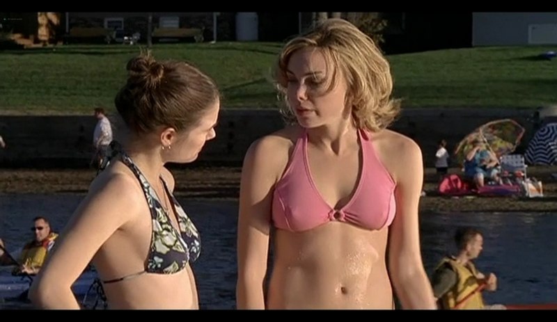 Холли Льюис