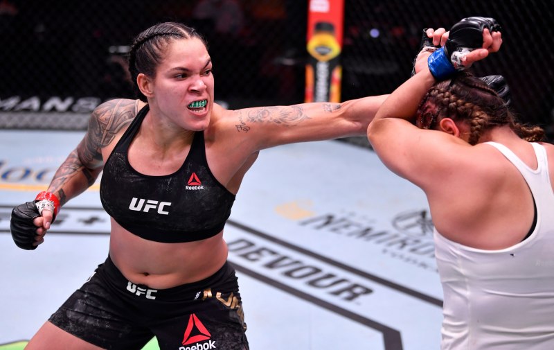 Кимберли Уолш чулки.пьяная.в.хлам