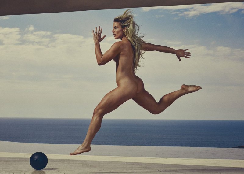 Порнозвезда Ронда Роузи