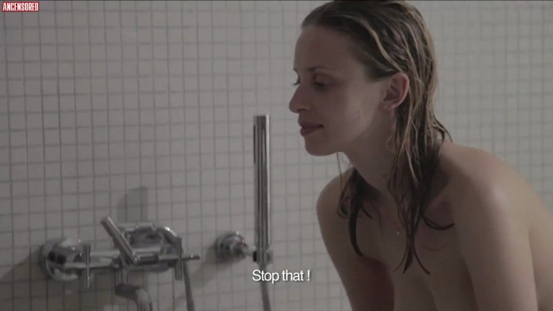 Голая Элиза Тейлор сотня