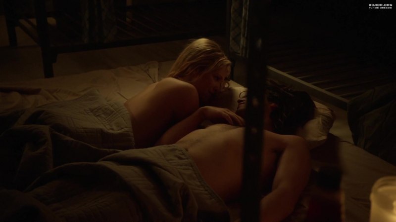 Клер Холт и Алисий дебнем Керри