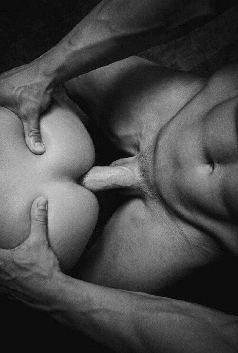 Красивые голые мужские попки