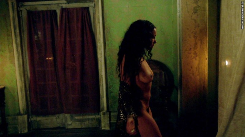 Джессика Паркер Кеннеди nude