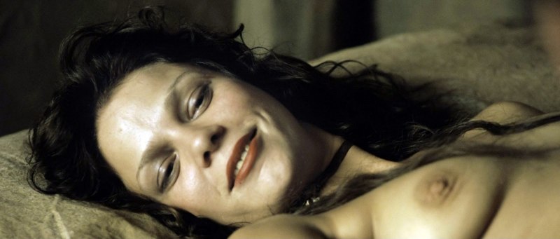 Каролина Херфурт голая