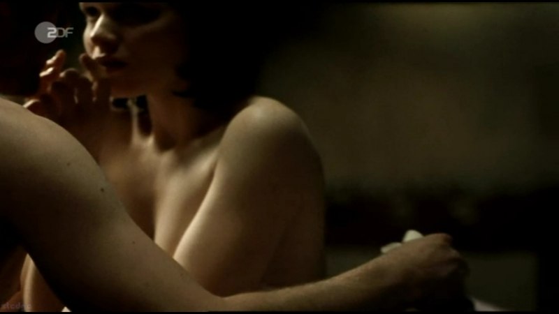 Каролина Херфурт сиськи