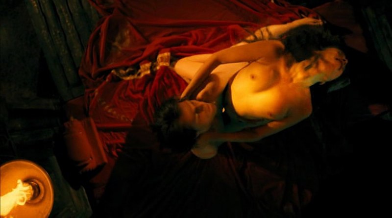 Анна Азарова в фильме Гольфстрим под айсбергом