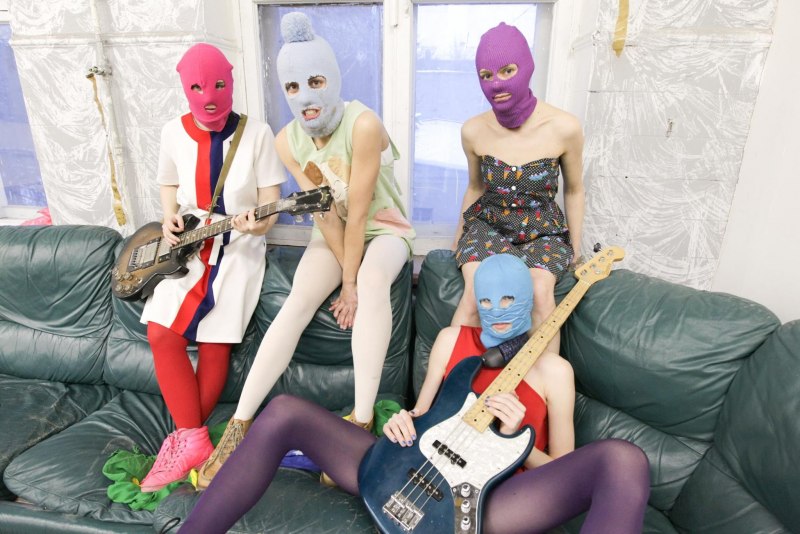 Пуси Райт горячие фото