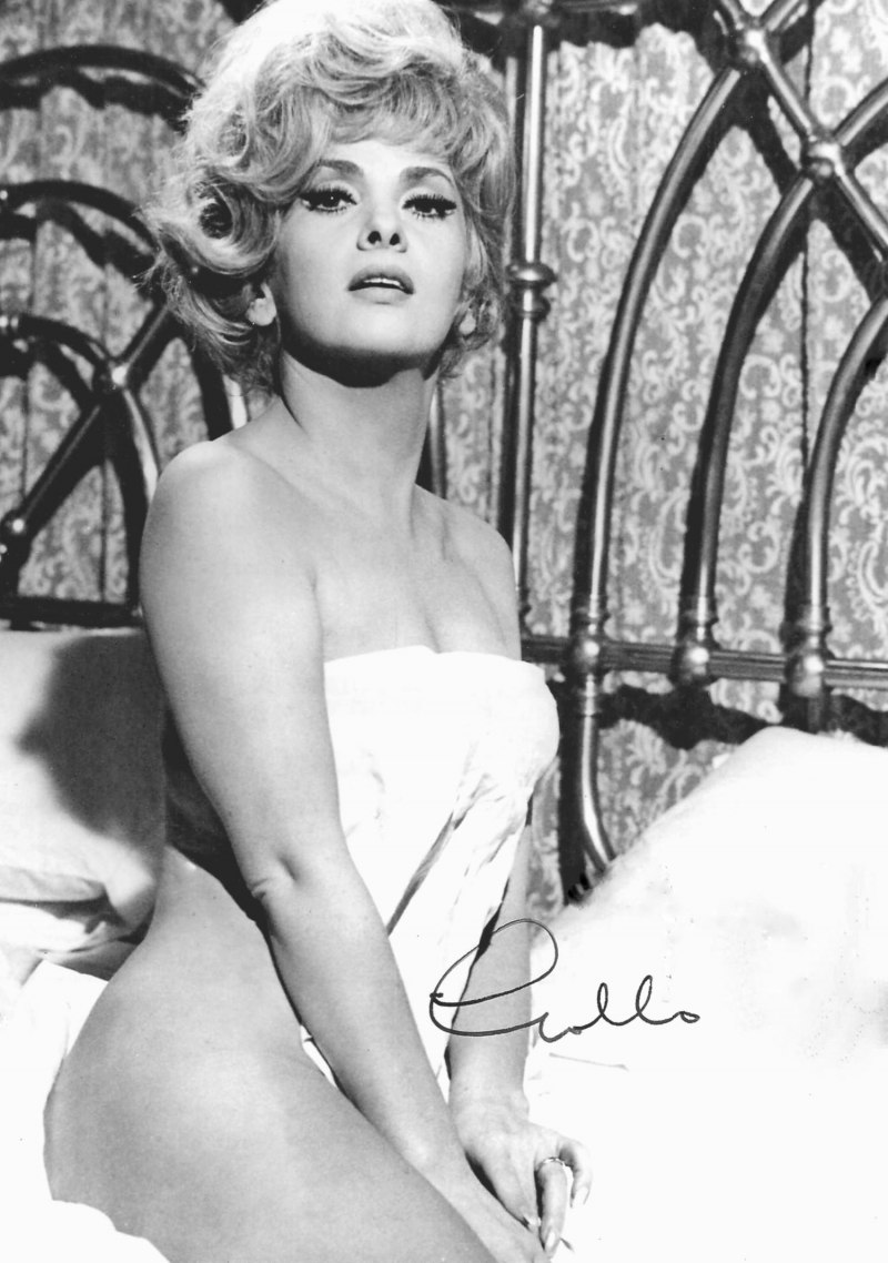 Джина Лоллобриджида нагишом